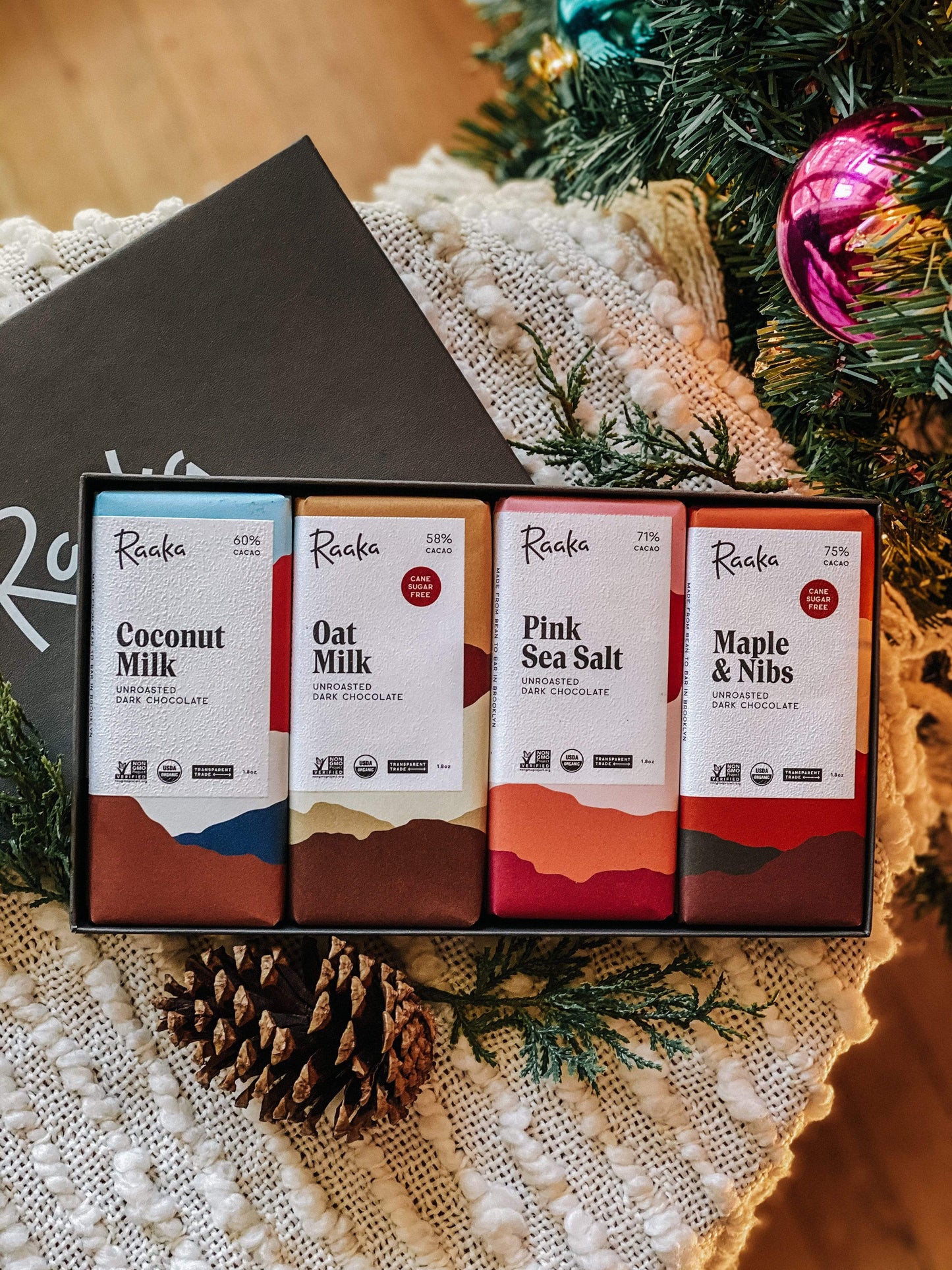 Raaka Chocolate Box