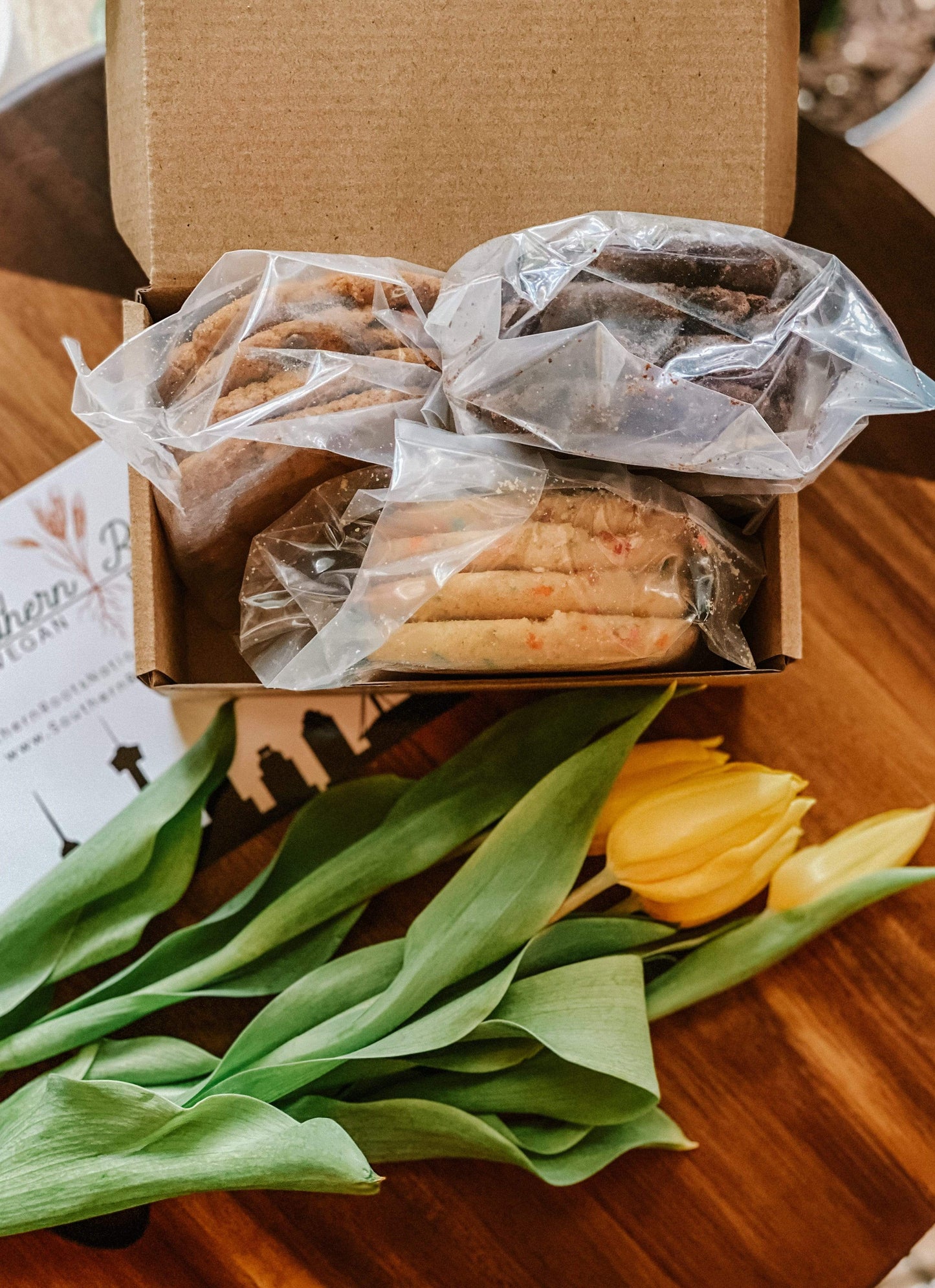 Vegan Treat Bundle! (12x Donuts & 12x Cookies)